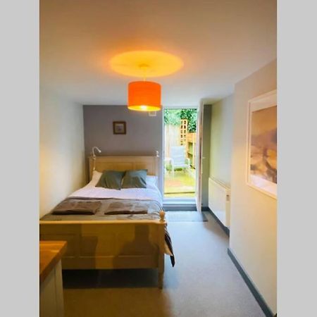 Beautiful Ground Floor Apartment In St Leonards エクステリア 写真